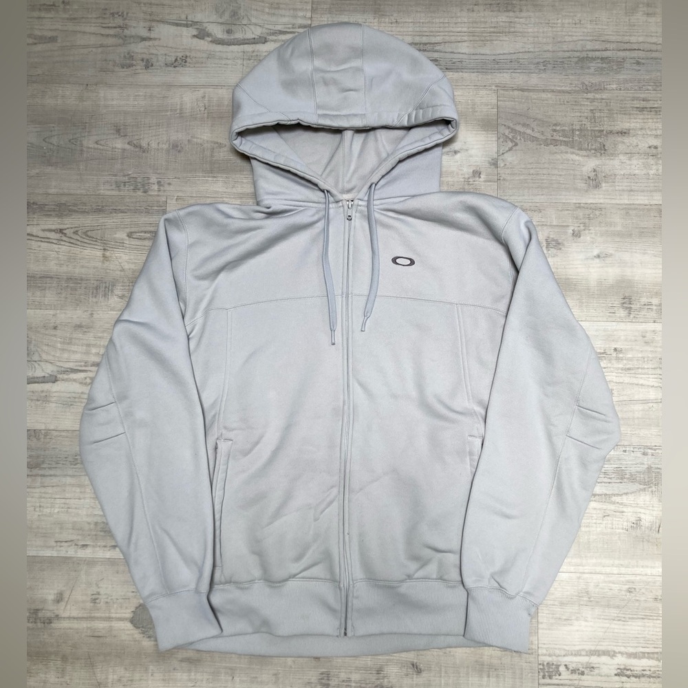 White Oakley Zip Up Hoodie - Size Large